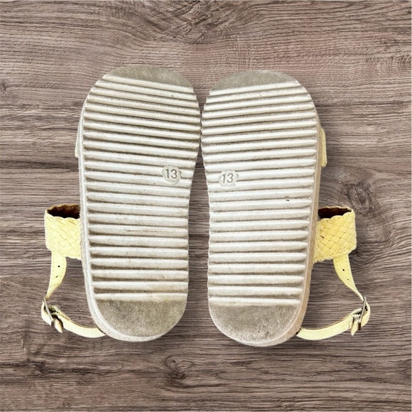 Art Class Yellow Espadrille Buckle Sandals Braided Straps Size 13 Girls - Picture 6 of 7